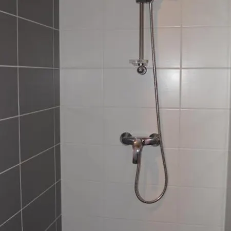 Grande Maison Moderne Avec Piscine à Tours, Proche Du Centre-ville Et De La Loire à Vélo - Fr-1-381-231 Hébergement de vacances Tours