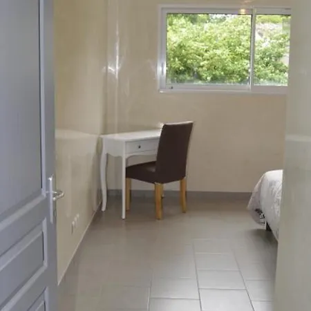 Grande Maison Moderne Avec Piscine A Tours, Proche Du Centre-ville Et De La Loire A Velo - Fr-1-381-231 Tours