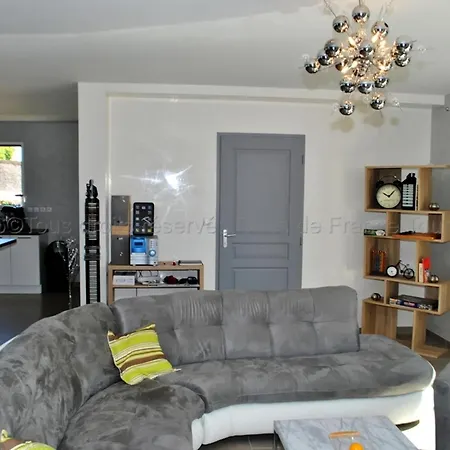 Prázdninový dům Grande Maison Moderne Avec Piscine A Tours, Proche Du Centre-ville Et De La Loire A Velo - Fr-1-381-231 *