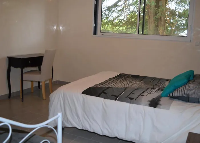 Prázdninový dům Grande Maison Moderne Avec Piscine A Tours, Proche Du Centre-ville Et De La Loire A Velo - Fr-1-381-231 Tours