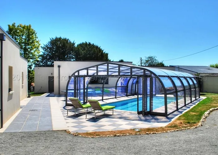 Grande Maison Moderne Avec Piscine A Tours, Proche Du Centre-ville Et De La Loire A Velo - Fr-1-381-231 Prázdninový dům *