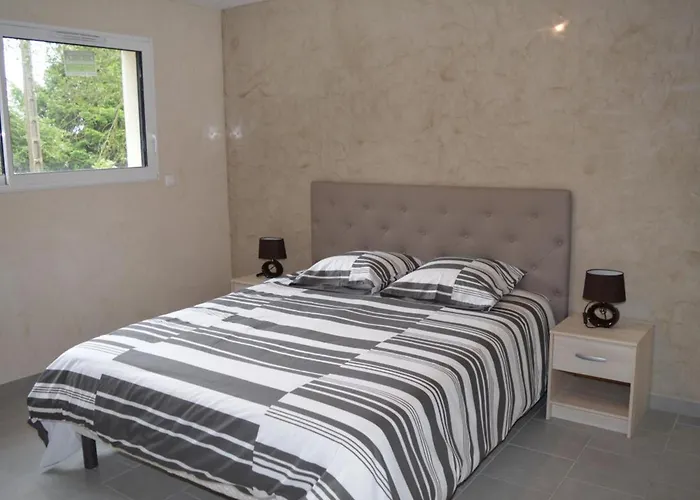 Grande Maison Moderne Avec Piscine A Tours, Proche Du Centre-ville Et De La Loire A Velo - Fr-1-381-231 Prázdninový dům Tours